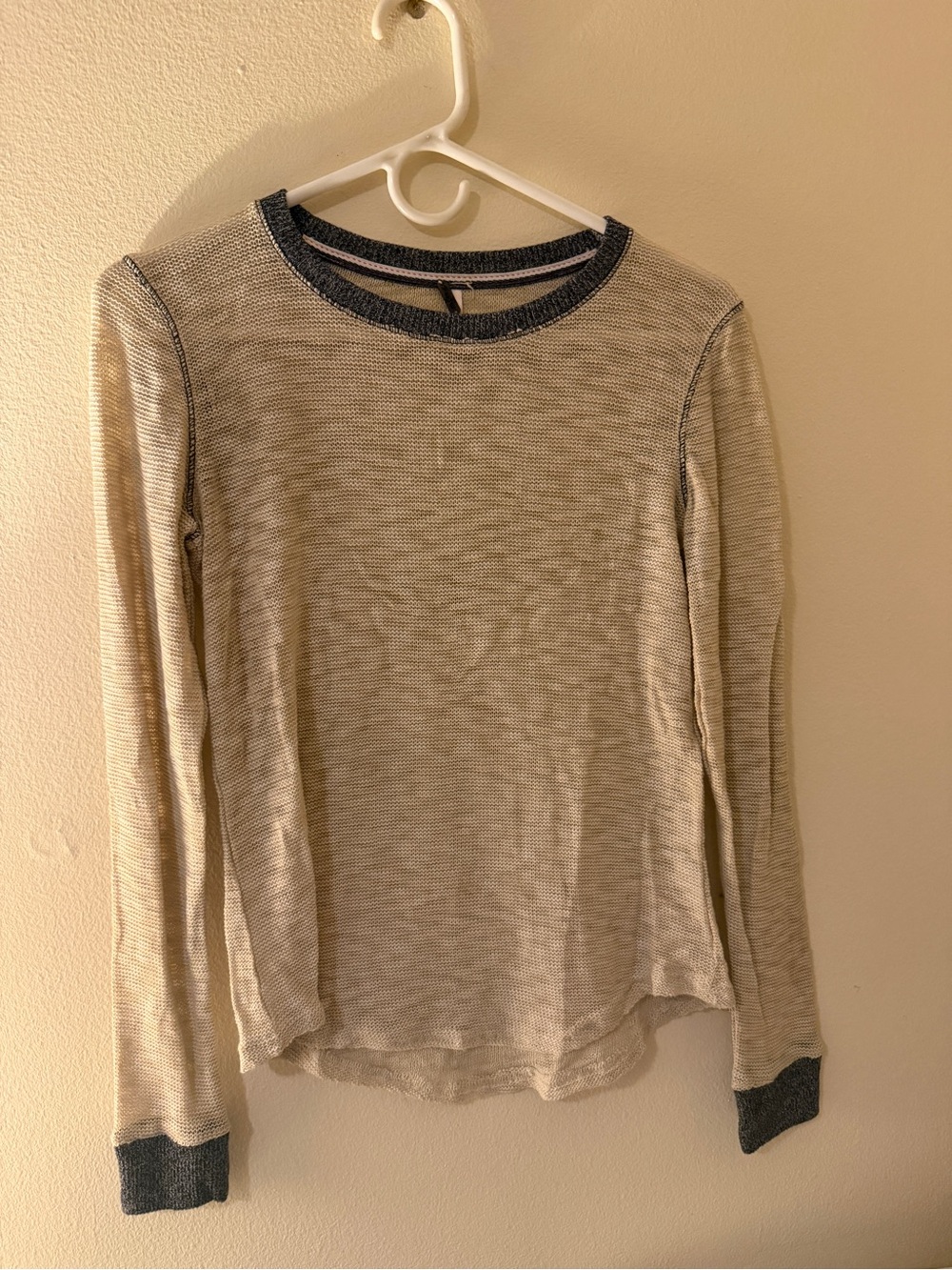 Pearl Cream Knit Thermal Top with Dark Heather Trim